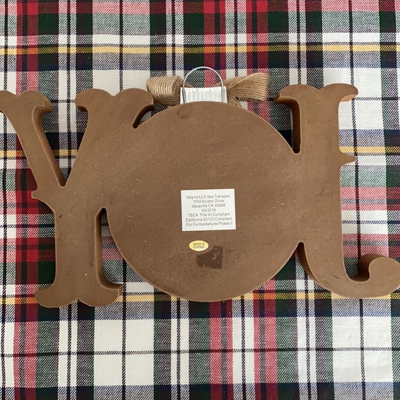 Holiday/Christmas “JOY” sign - wooden and galvanized silver materials - Picture 3 of 6